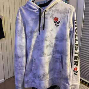 White Hollister Sweatshirt